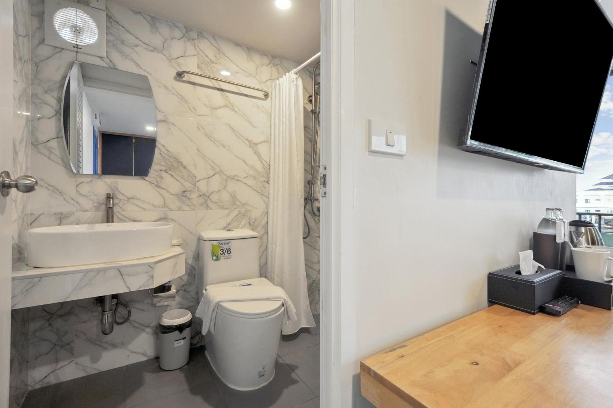 Ployburi Boutique Hotel Chanthaburi Ngoại thất bức ảnh