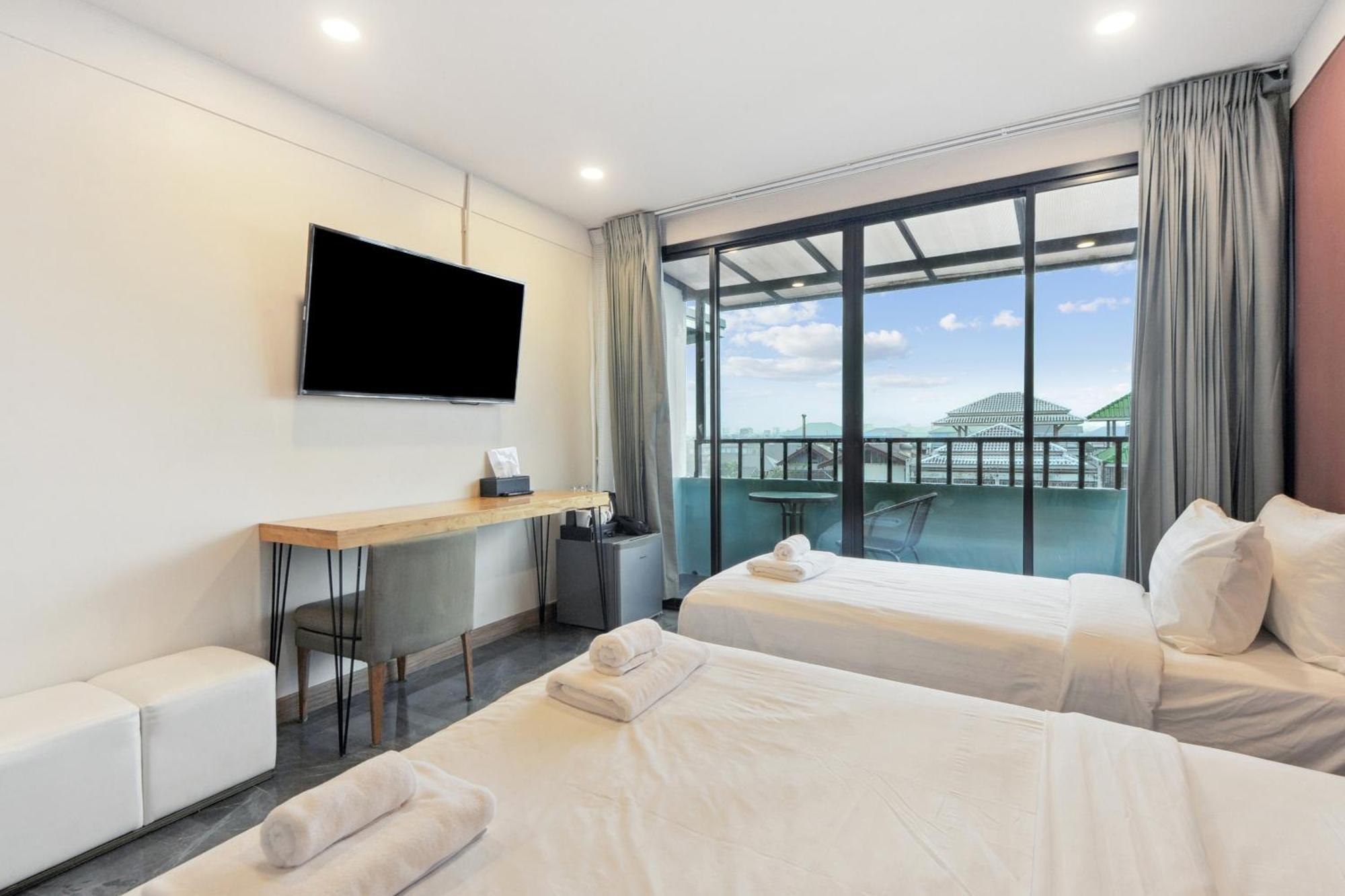 Ployburi Boutique Hotel Chanthaburi Ngoại thất bức ảnh