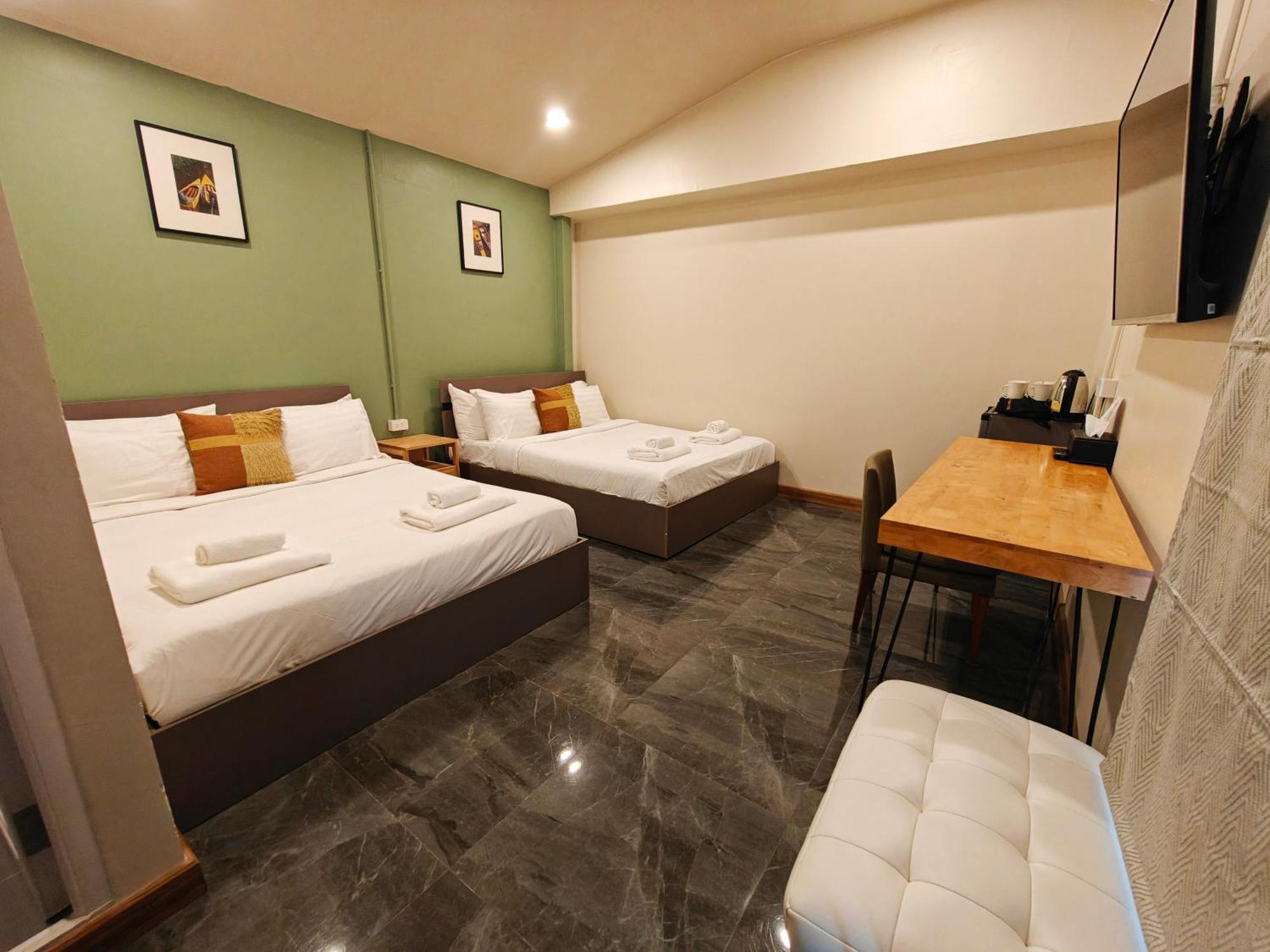 Ployburi Boutique Hotel Chanthaburi Ngoại thất bức ảnh