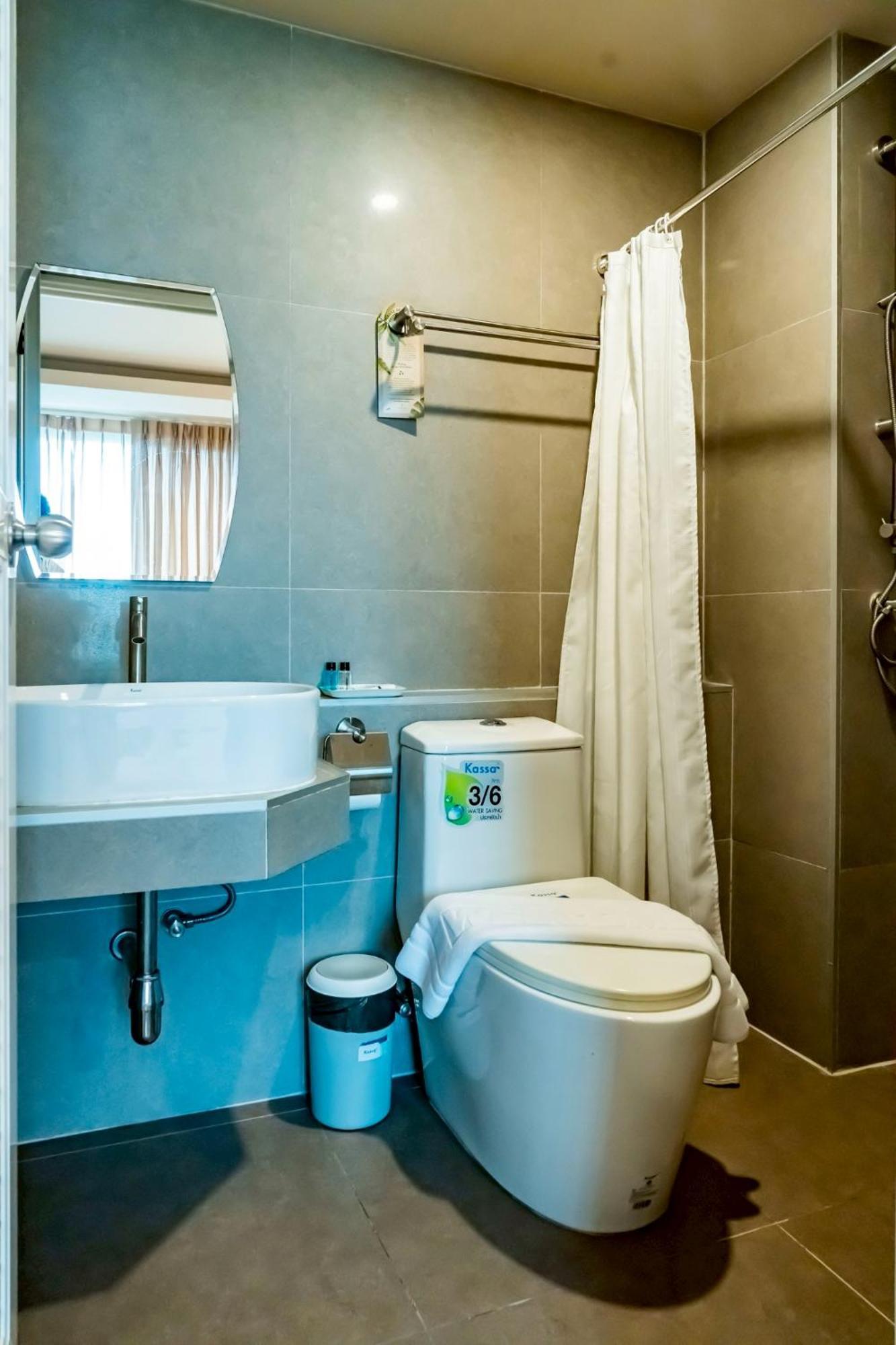 Ployburi Boutique Hotel Chanthaburi Ngoại thất bức ảnh