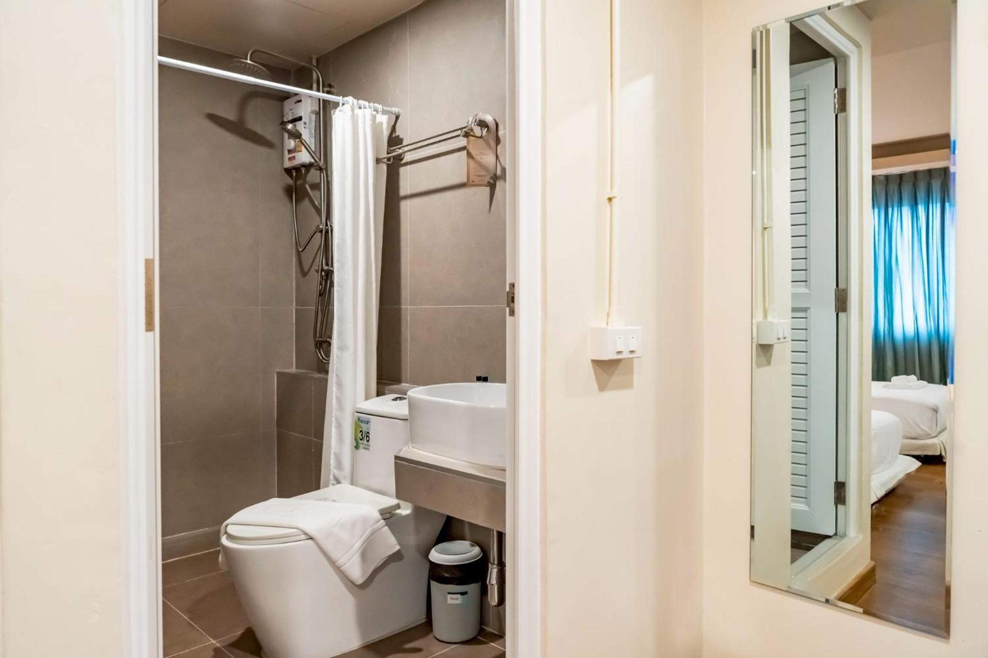 Ployburi Boutique Hotel Chanthaburi Ngoại thất bức ảnh